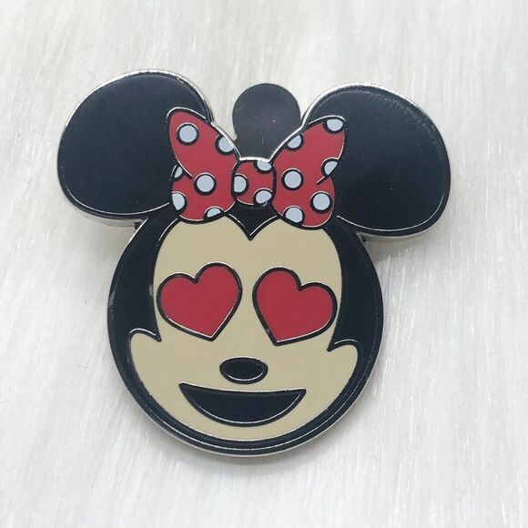 🔮 5/$25 Disney Minnie Mouse Heart Eyes Emoji Pin - Picture 1 of 3